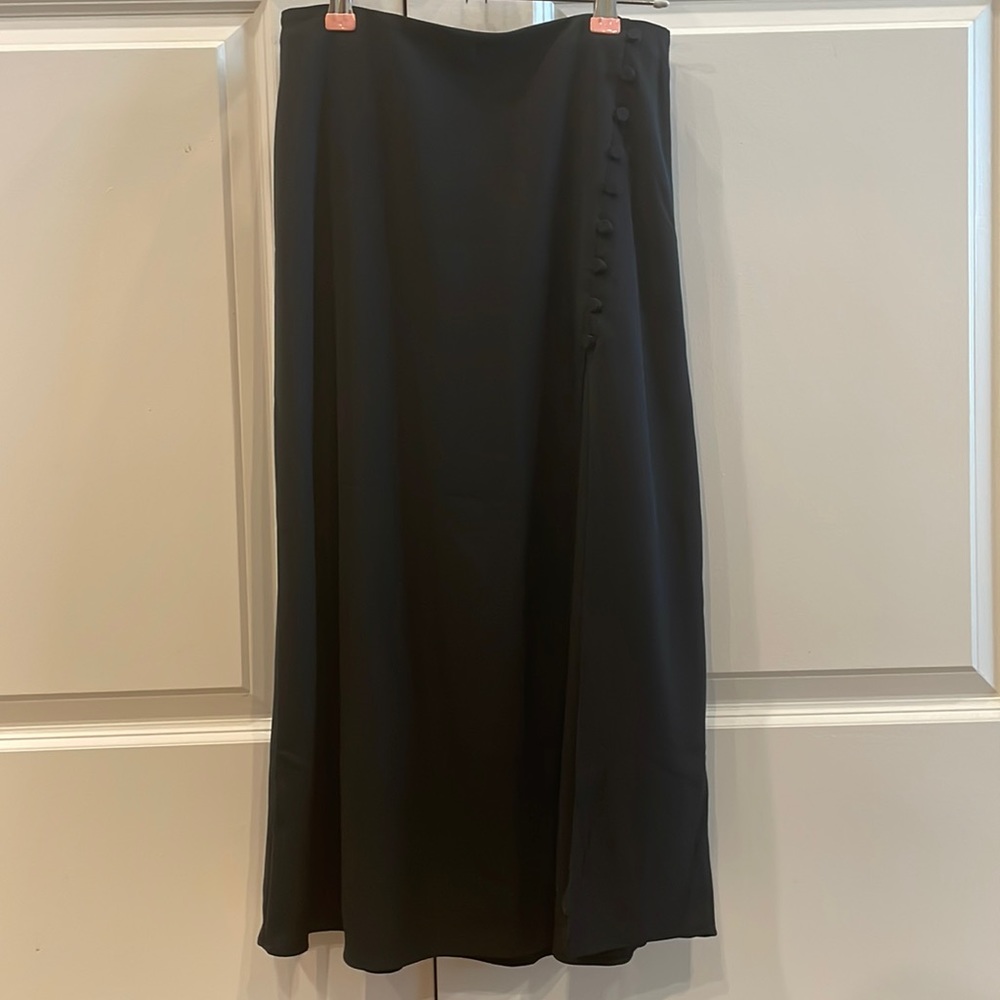 Black Abercrombie XS petite midi skirt with buttons